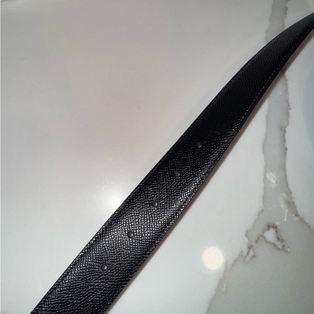 New Salvatore Ferragamo Reversible and Adjustable Gancini belt (blk and brwn) - Picture 4 of 14
